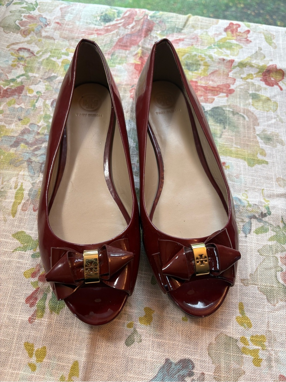 Tory Burch Wine Patent Peep-Toe Bow Flats with Gold Logo 9.5